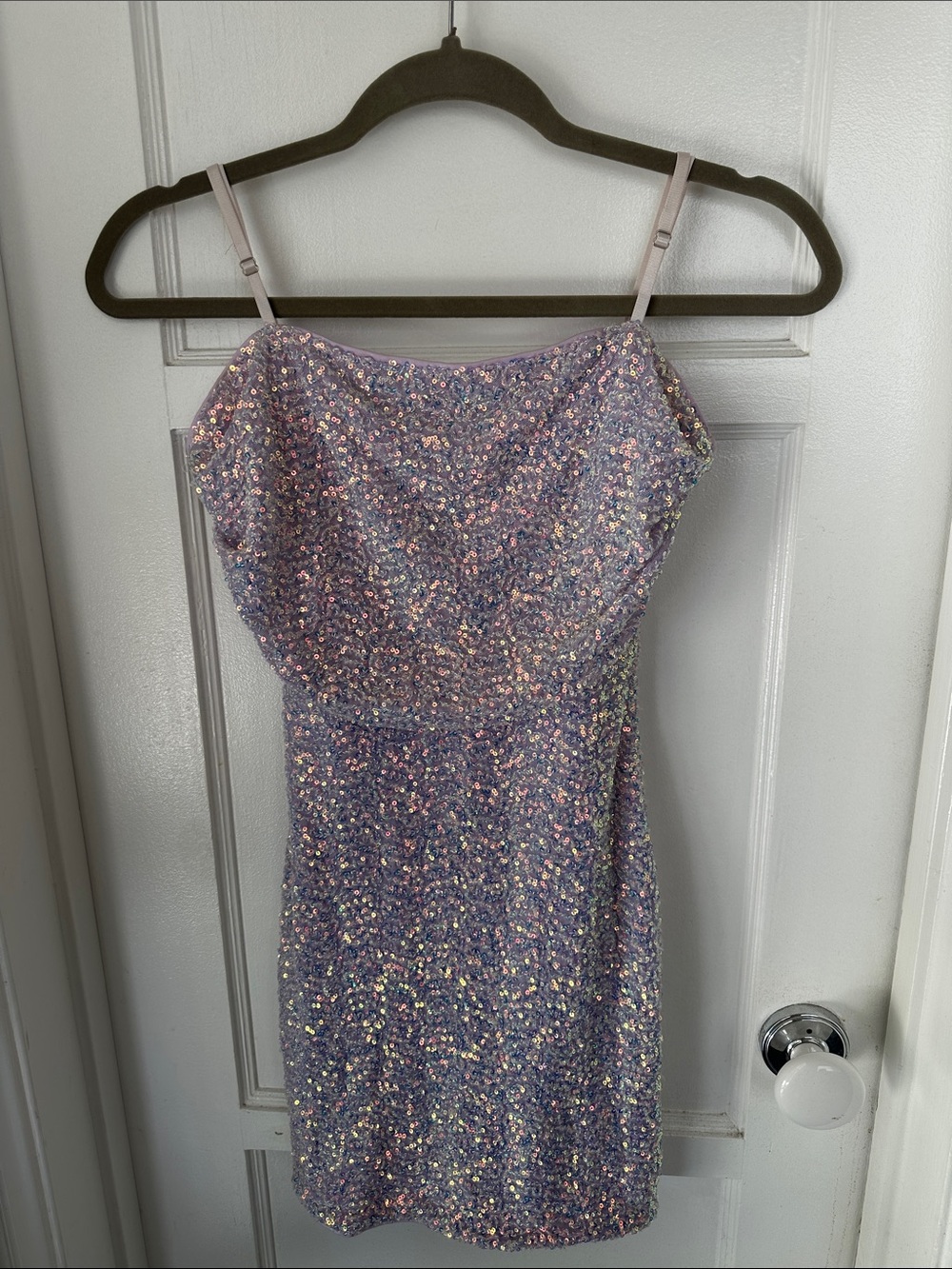 Windsor Iridescent Sparkling Lavender Sequin Mini Dress Size Medium